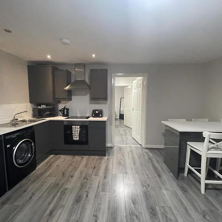 Hosted By Ryan - 2 Bedroom Apartment Liverpool Exteriör bild